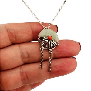 Silver and round Jade silver Pendant Necklace